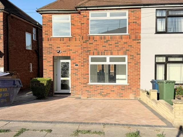 House for rent in Hatch End, Greater London