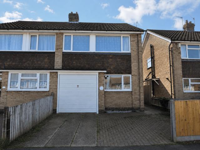 House for rent in Pebsham, Heathlands