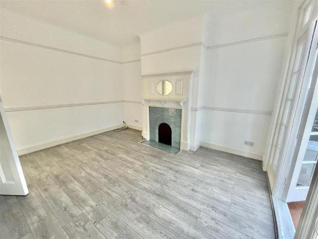House for rent in Lane, Greater London