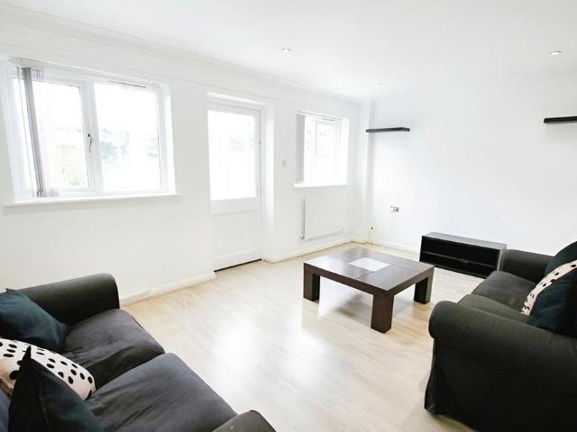 House for rent in Yiewsley, Greater London