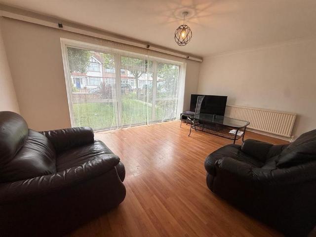 House for rent in Bowes, Greater London