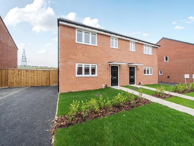 House for rent in Wrangbrook, West Yorkshire