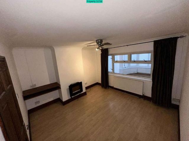 House for rent in Mountain Air, Vale