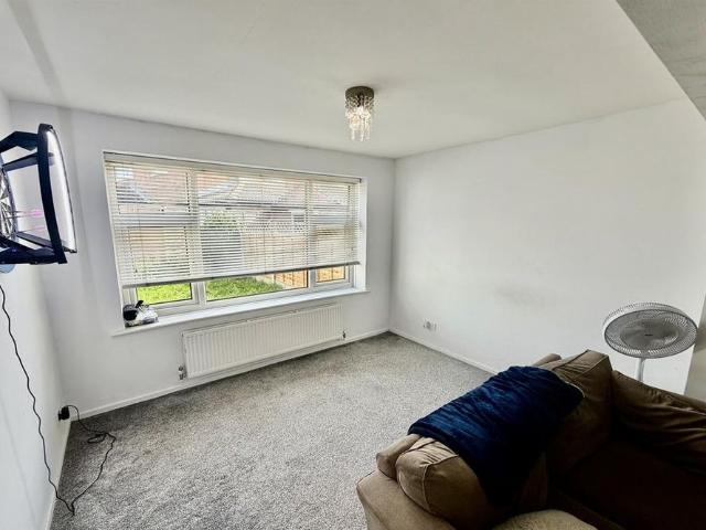 House for rent in Timperley, Trafford Park