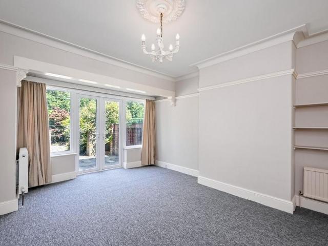 House for rent in High Field, York
