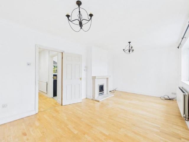 House for rent in Bourne End, Pouchen End