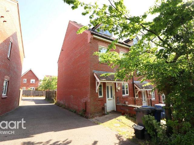 House for rent in East Bank, Norfolk