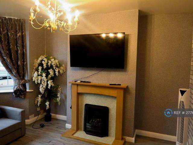 House for rent in Woodsetton, Coseley