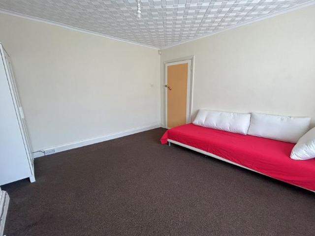 House for rent in Hayes, Greater London