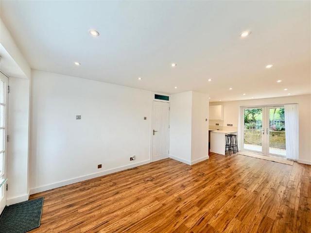 House for rent in Staddiscombe, Mount Wise