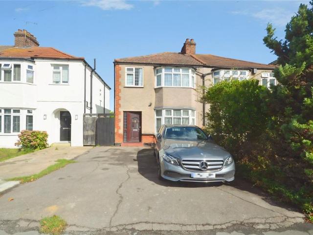 House for rent in London Borough of Havering, Greater London