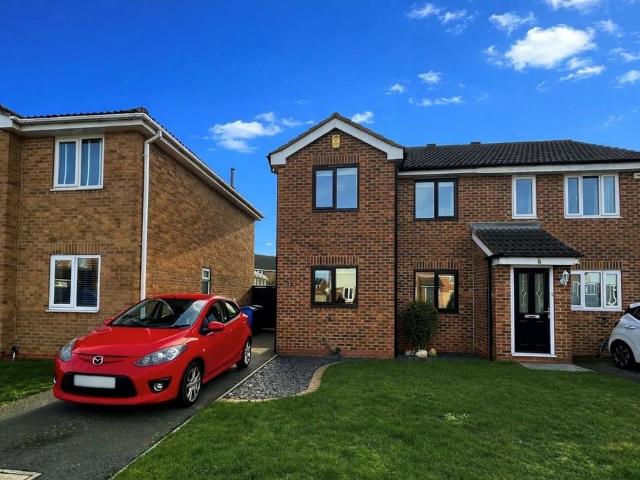 House for rent in Caldermill, East Midlands