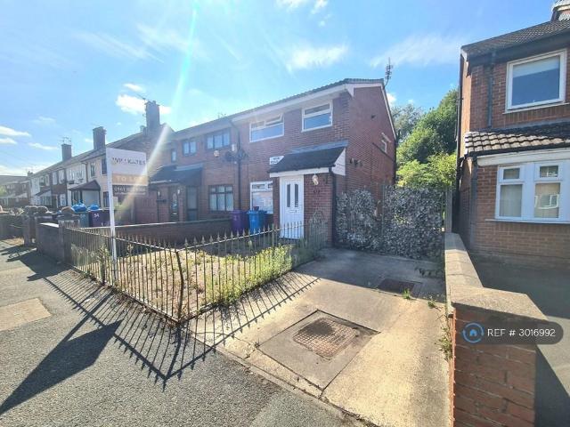 House for rent in Calderstones