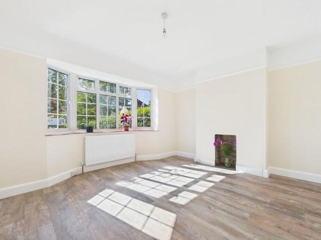 Room for rent in Morehall, Folkestone and Hythe