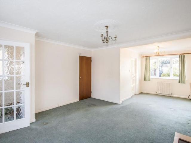 House for rent in Holdenhurst, Bournemouth