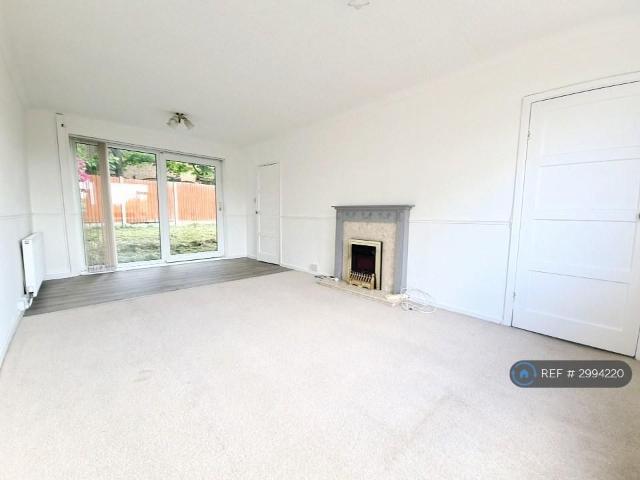 House for rent in Primley Park, Moortown