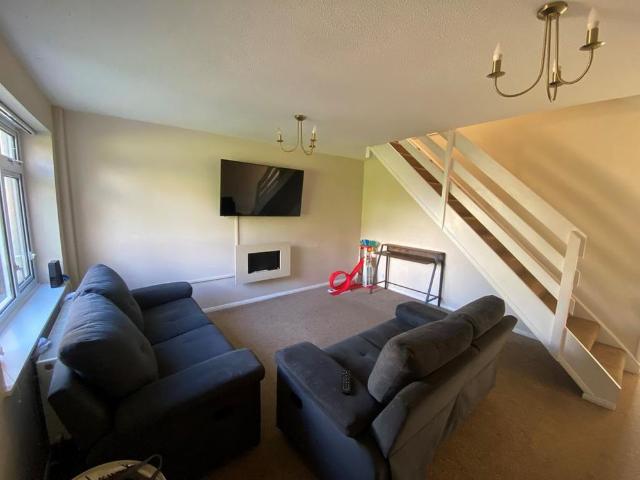 House for rent in Overslade, New Bilton