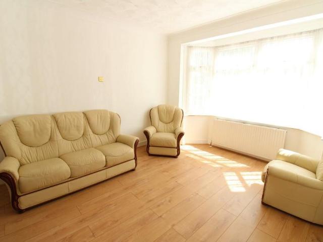 House for rent in Gants Hill, Greater London