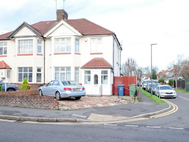 House for rent in Lane, Greater London