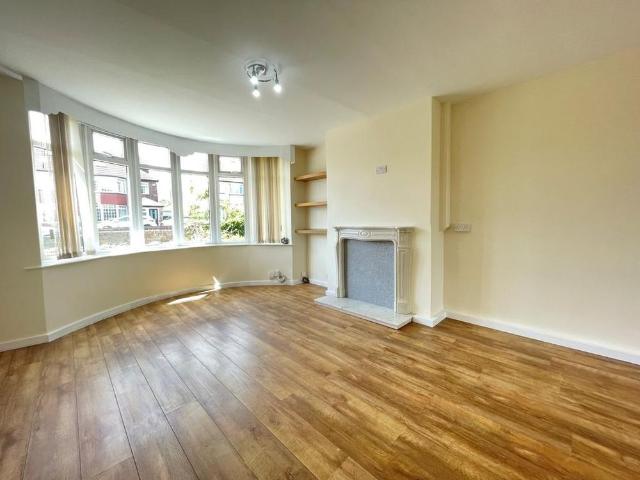 House for rent in Carr Manor, Moor Allerton