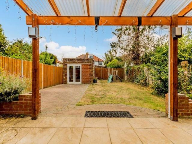House for rent in Tolworth, Greater London