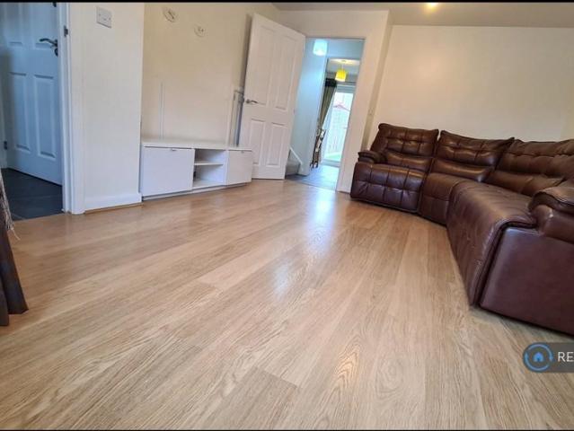 House for rent in Broughton Gate, Milton Keynes