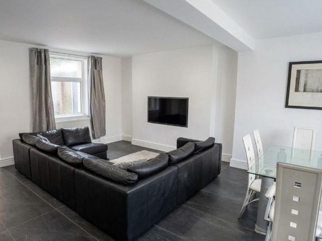 House for rent in Cwarter Bach, Cefn-bryn-brain