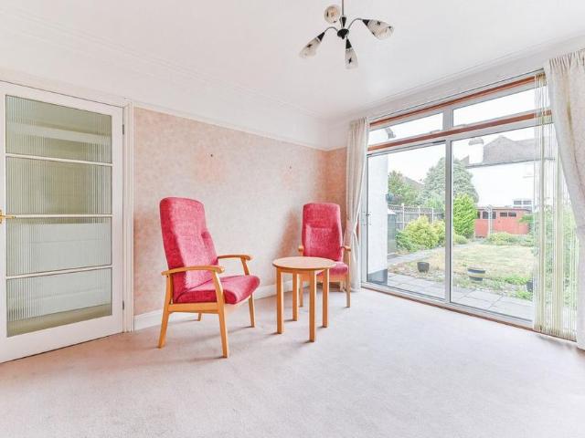House for rent in Stoneleigh, Ewell