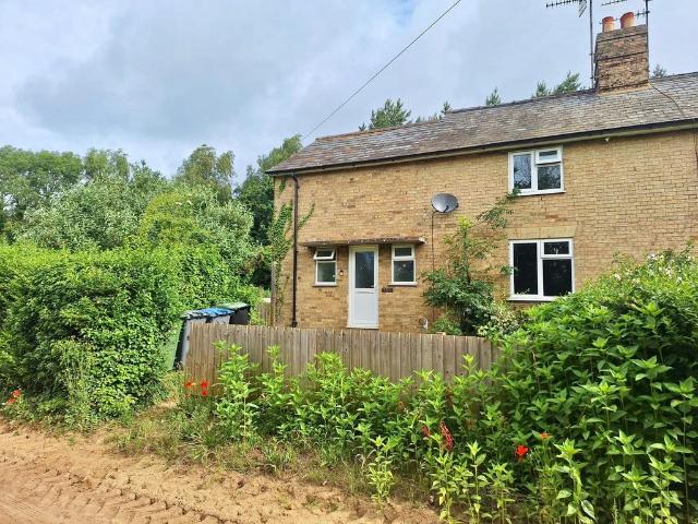 House for rent in Sutton, Eastbridge