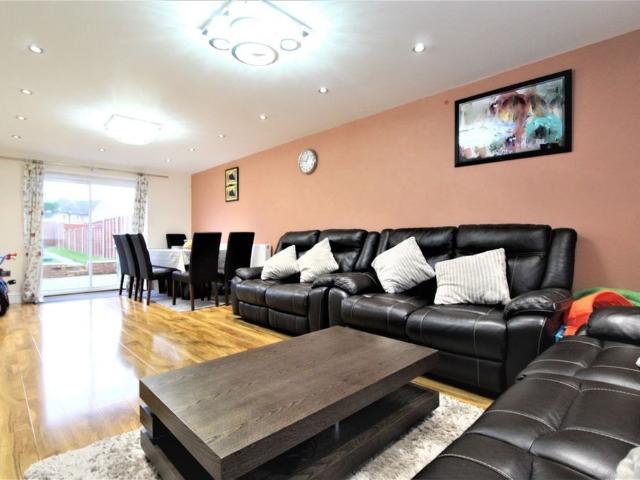House for rent in Lower Halliford, Surrey