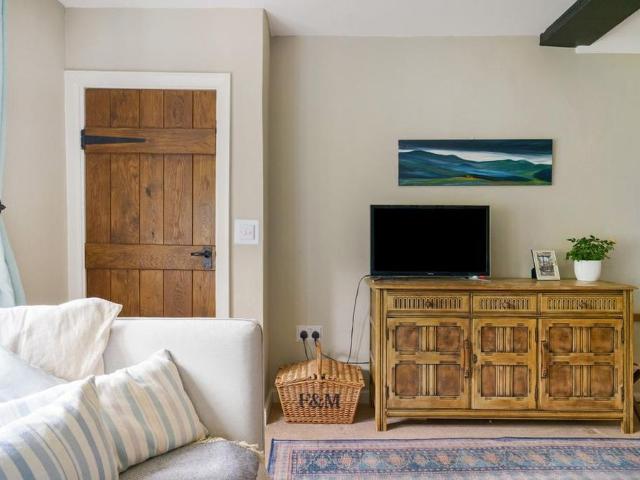 House for rent in Green Close, Warwickshire