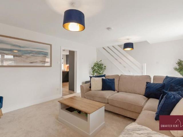 House for rent in Holyport, Bray
