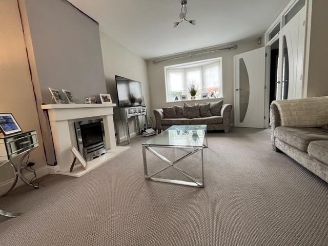 House for rent in Queens Park, Billericay