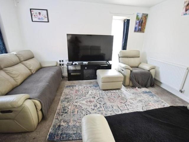 House for rent in Joiner's Square, Hanley