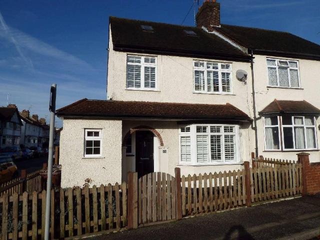 House for rent in Watford Heath, Hertfordshire
