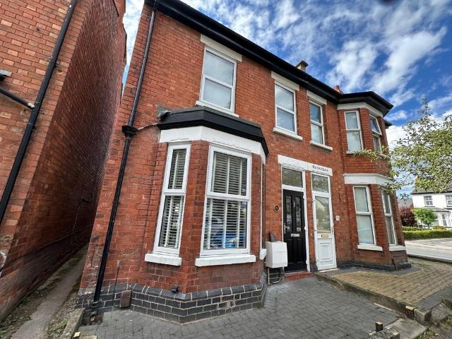 House for rent in Alstone, Golden Valley