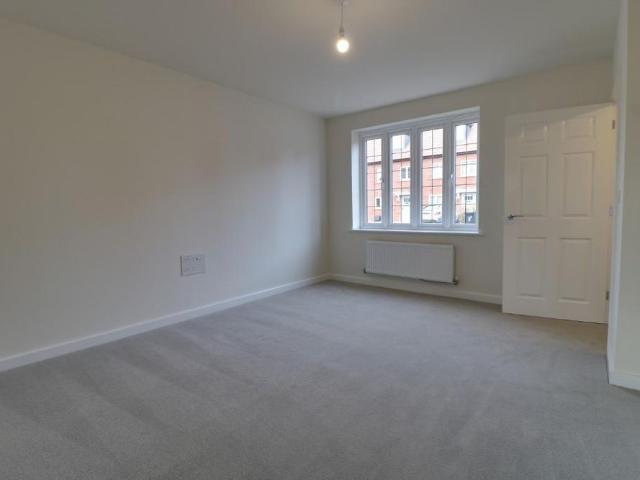 House for rent in Leighton