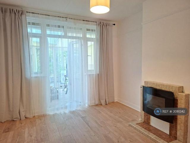 House for rent in South End, Greater London