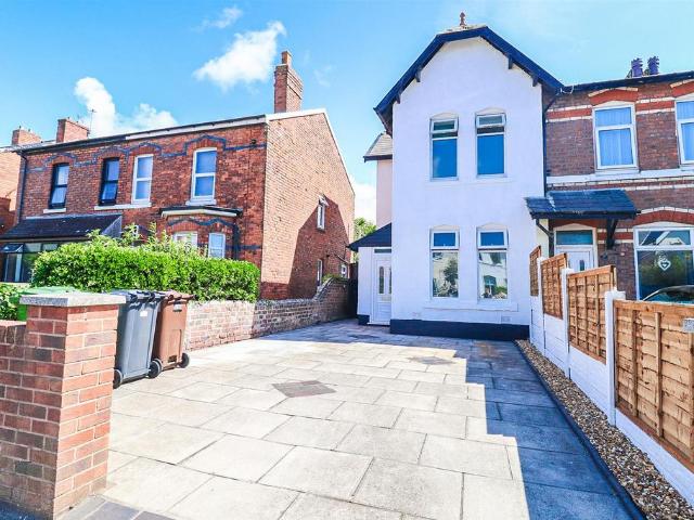 House for rent in Meols Cop, Southport