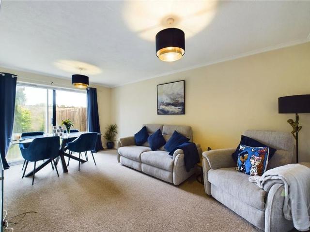 House for rent in White Hills, Kingsthorpe
