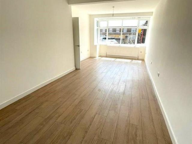 House for rent in South Stanmore, Greater London