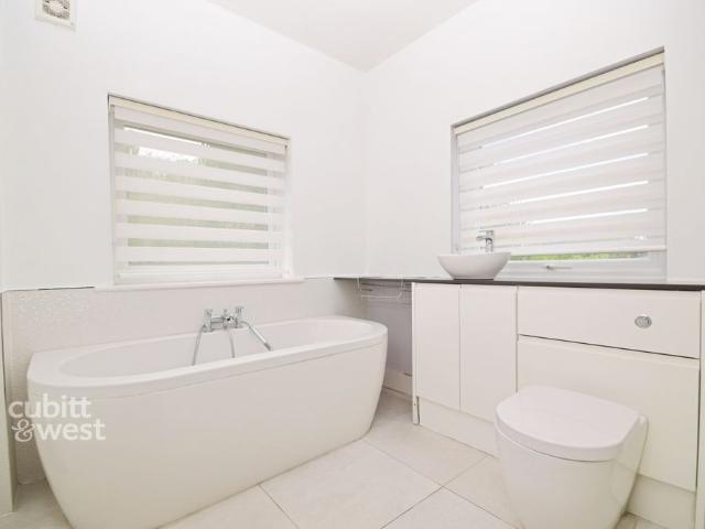House for rent in Purley, Purley