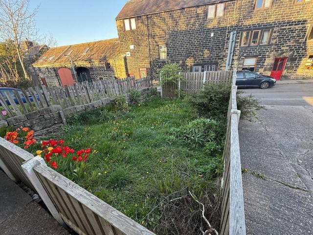 House for rent in Thurlstone, South Yorkshire