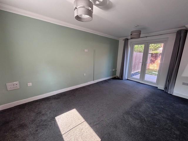 House for rent in Haydon End, Abbey Mead