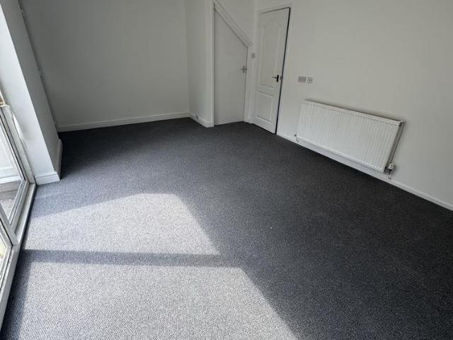 House for rent in Caldermill, East Midlands