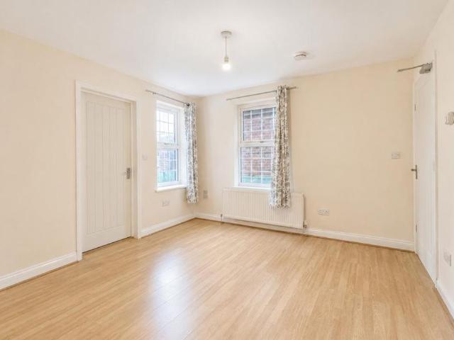 House for rent in Castlefield, Cressex
