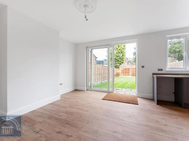 House for rent in Buckhurst Hill, Epping Forest