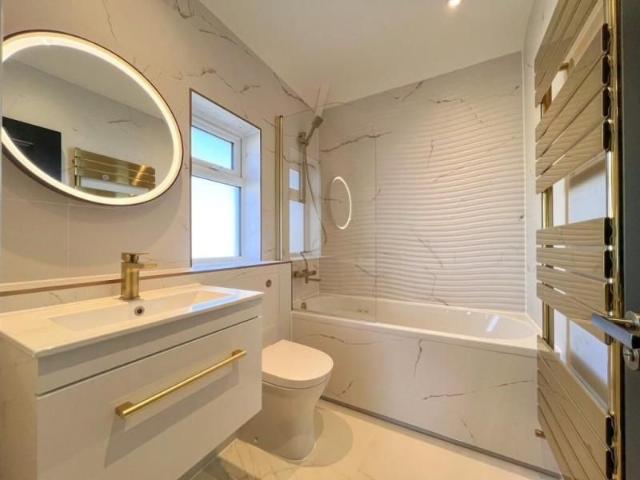 House for rent in Molesey, Elmbridge