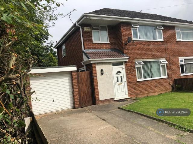 House for rent in Rossmore, Cheshire