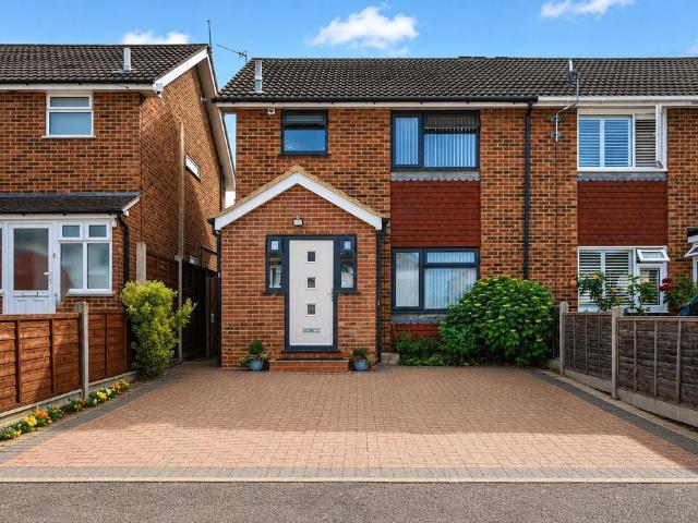 House for rent in Woking, Surrey